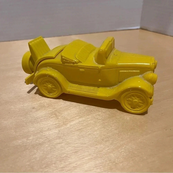 Vintage Rare Avon Model A Car Aftershave Wild Country Bottle *Full* Yellow - Picture 1 of 10
